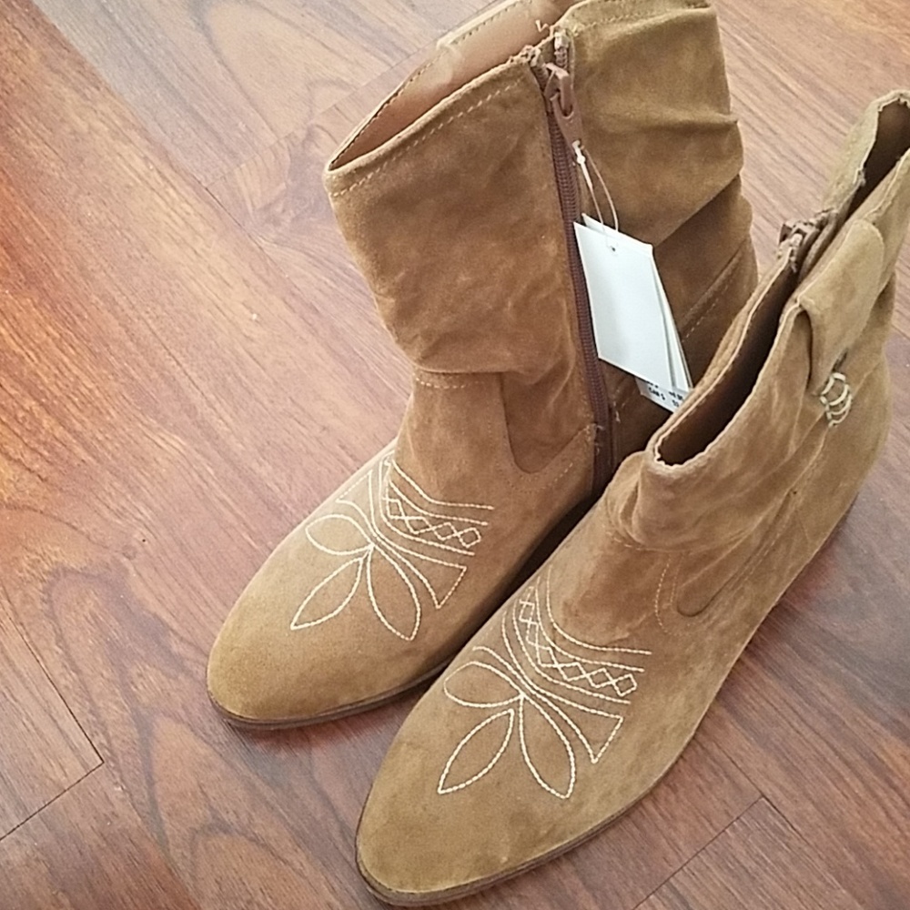 Embroidered Slouchy Western Boot